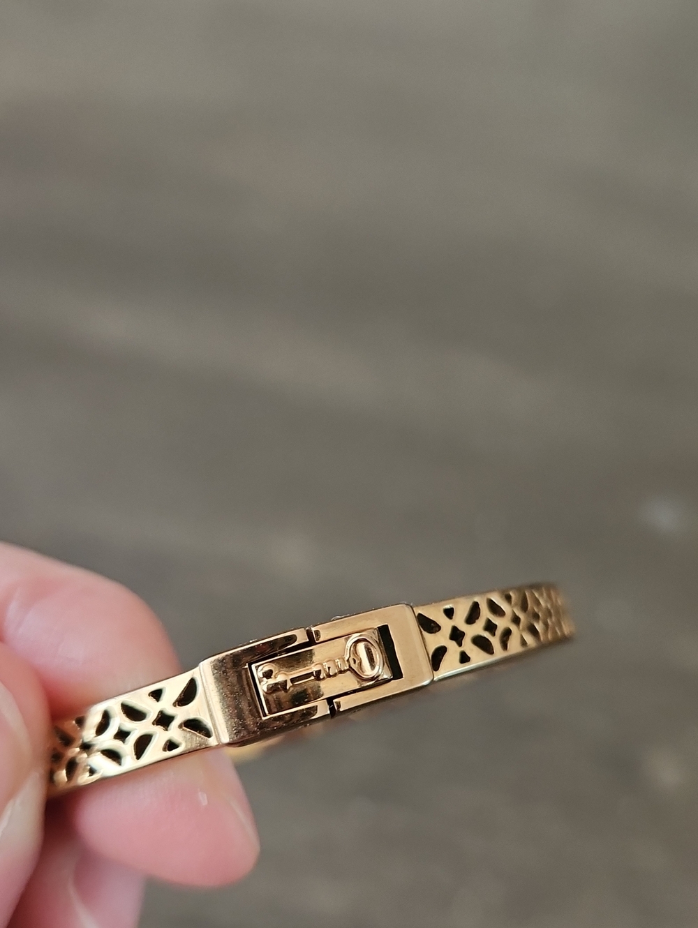 Fossil Bangle - Picture 4 of 9